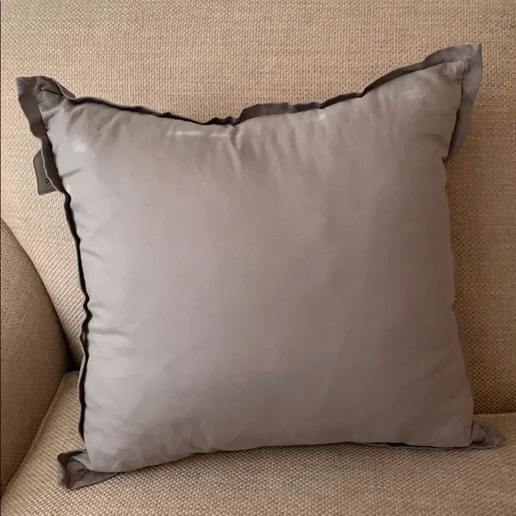 Linden Street Gray Geometric Accent Pillow 16x16 New - Picture 2 of 9